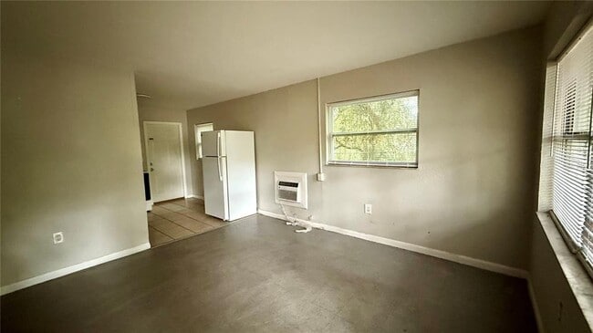 Photo - 213 Doctor M.L.K. Jr Ave