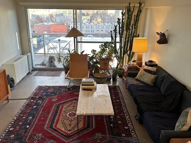 Photo - 888 N Logan St Unidad 888 Two Bedroom Rental