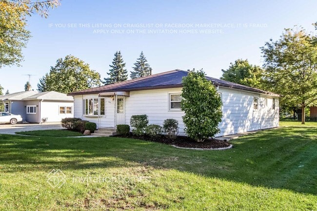 Photo - 8841 Merrimac Ave