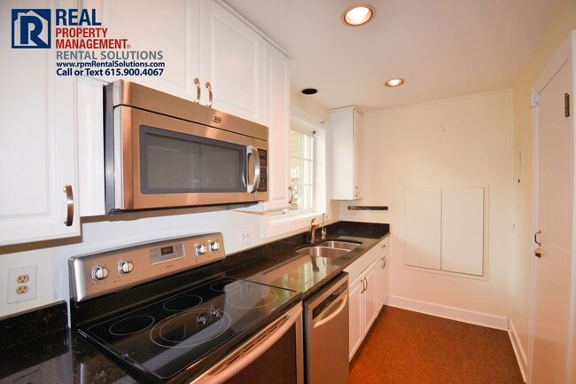 Photo - Amazing 1BR in Green Hills! Lawncare and washer/dryer included!!