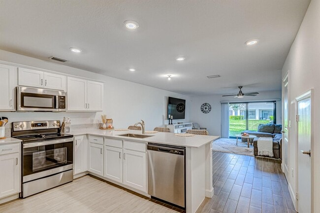 Photo - 5007 Woods Edge Cir