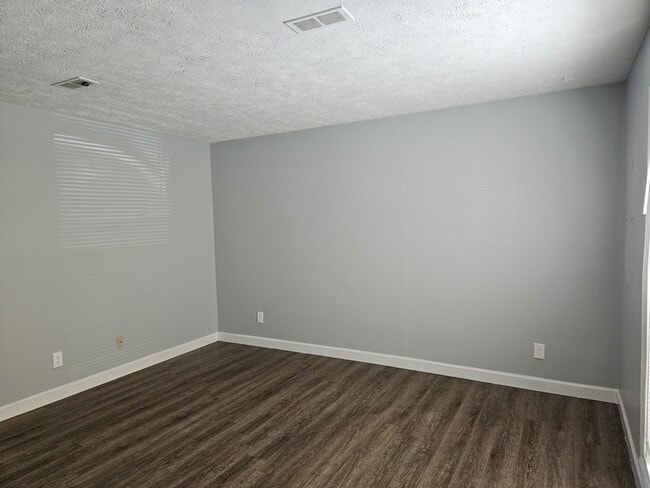 Photo - 5842 Aftonshire Dr
