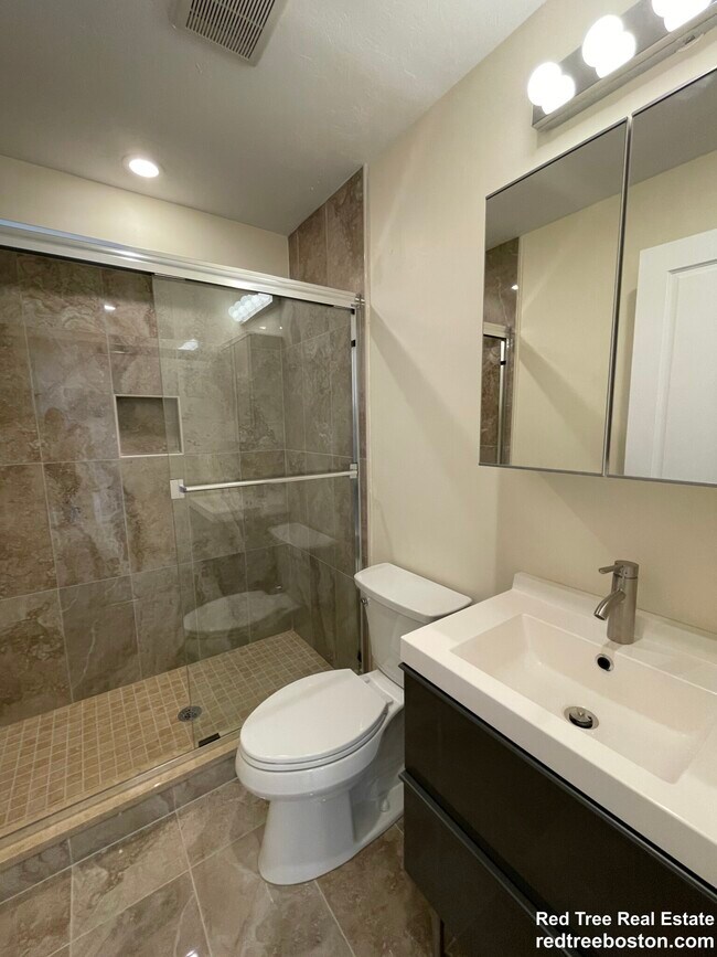 Photo - 1028a Commonwealth Ave Unit 304