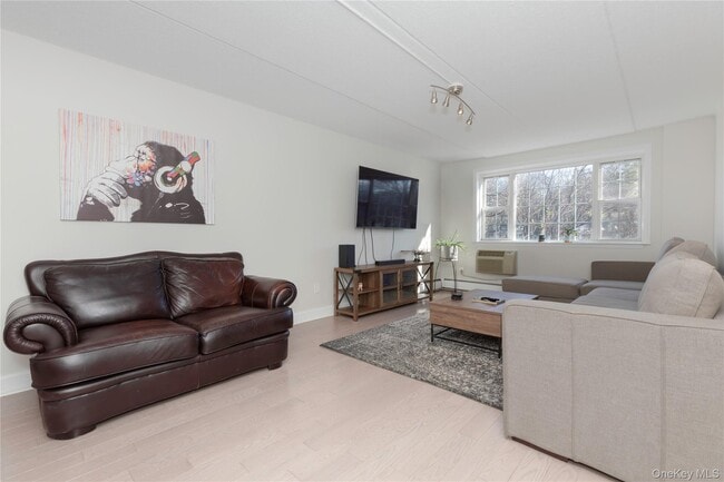 Photo - 4 Consulate Dr Unit 3D