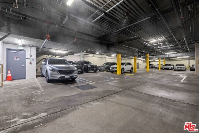 Photo - 1215 S Bedford St Unit 501