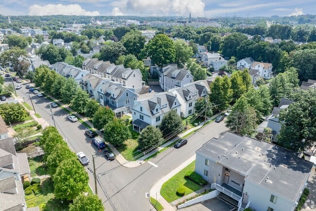 Photo - Summerview Square