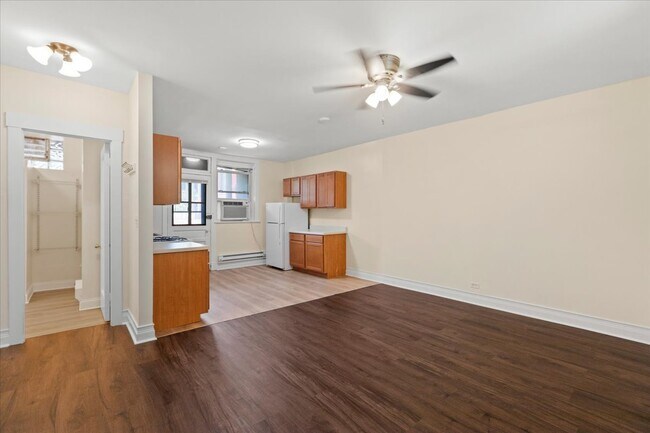 Photo - 2516 N Lincoln Ave Unidad 3 Rental