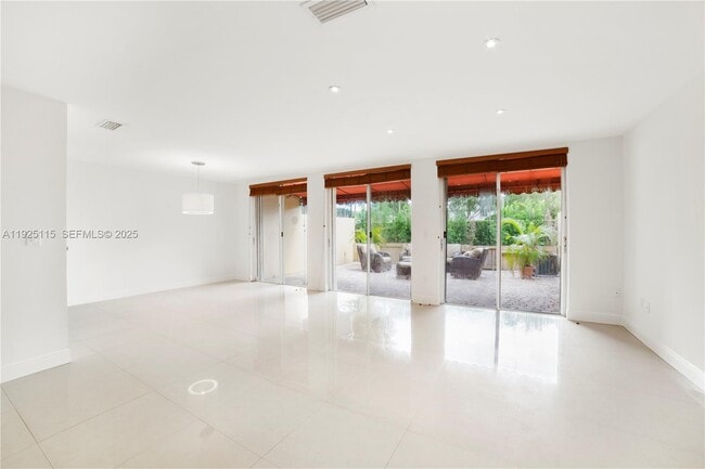 Photo - 5127 NW 102nd Ct