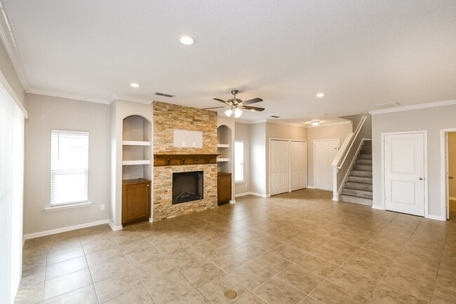 Photo - 59 Mercutio Ln