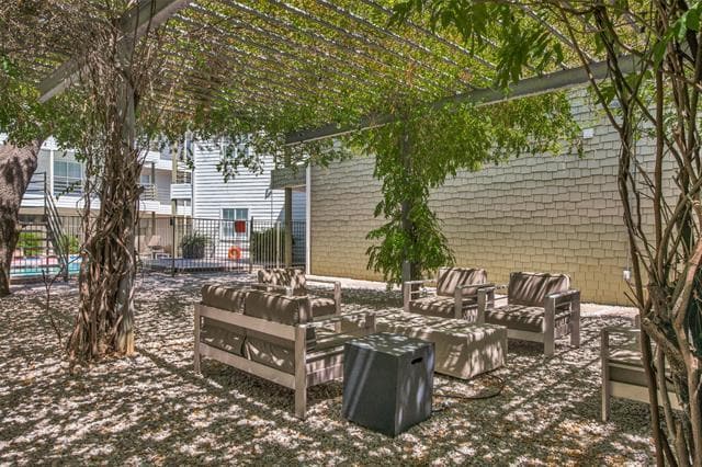 Photo - 4111 Cole Ave Unidad 28