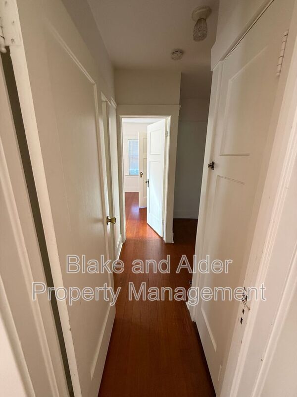 Photo - 2825 NE 27th Ave