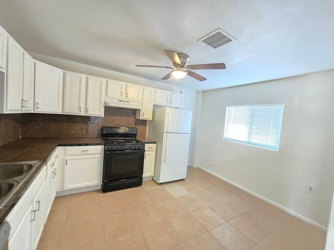 Photo - Spacious 2 bedroom apartment