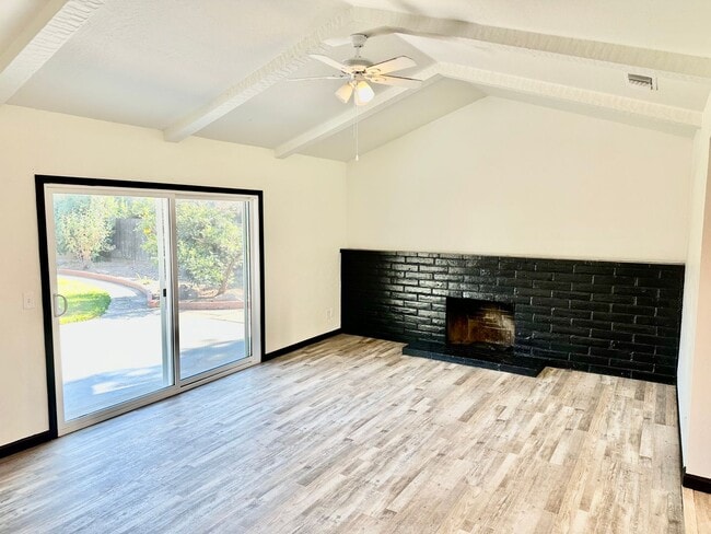 Photo - Clovis 3/2 with Large Lot