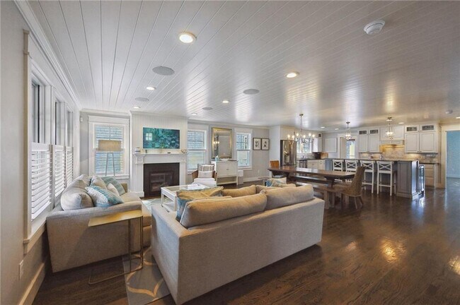 Photo - 67 Caswell St