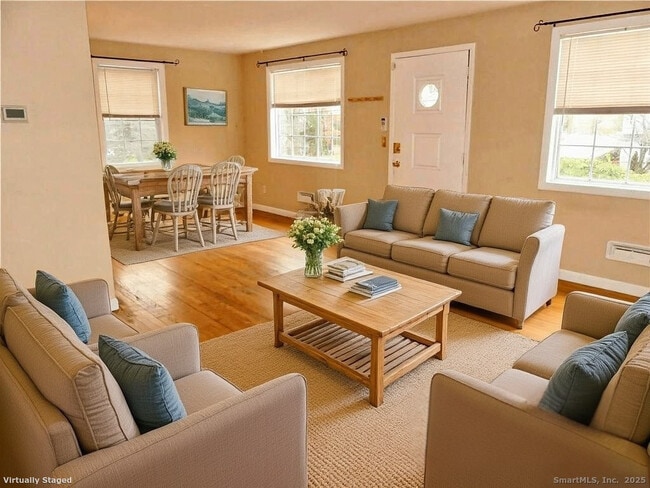 Photo - 12 W Rocks Rd