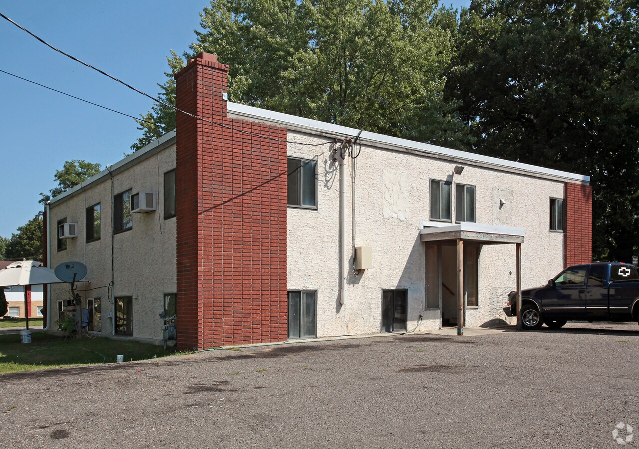 Photo - 120 8th Ave SE Apartments