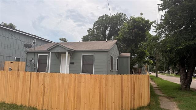Photo - 4503 Bradshaw St