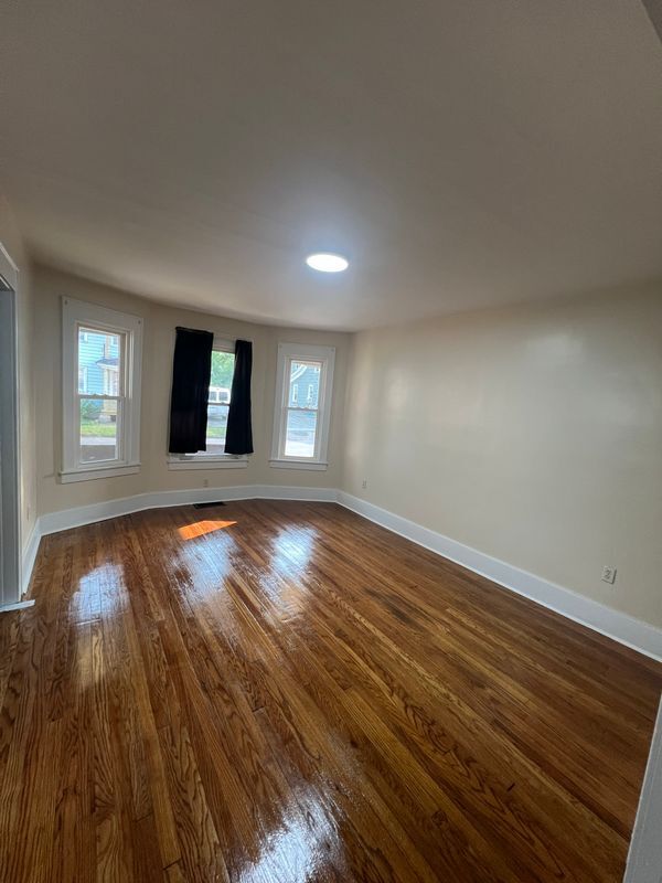 Building Photo - 808 Waverly Pl