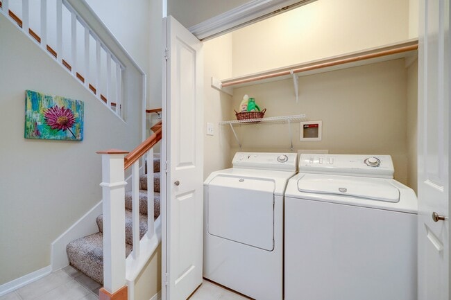 Photo - 10 Stone Creek Pl