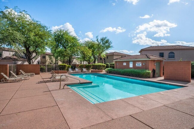 Photo - 15550 N Frank Lloyd Wright Blvd Unidad 1037