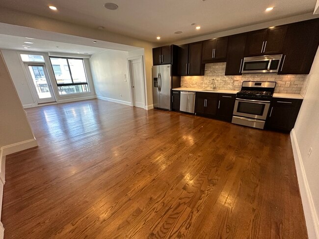 Building Photo - 303 D St Unit 3 Rental