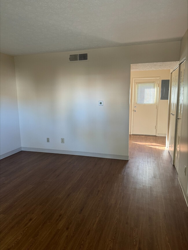 Willow Oaks Apartments