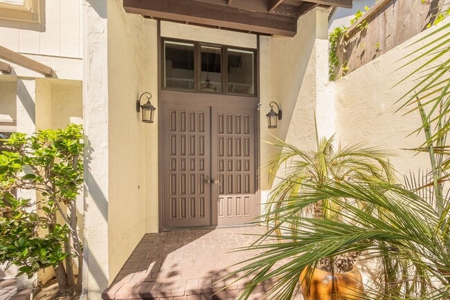 Photo - 4 Bedroom / 3 Bathroom Home With Panoramic...