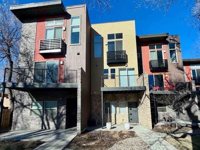 Building Photo - Downtown Luxury Modern Townhome in Historic Ivywild with Mt. Views