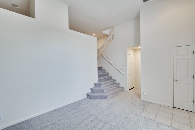 Photo - Bright & Airy 3-Story Townhome 3/2.5 in the Willows HOA Complex Off of Old Hillsdale Ave/Rubino C...