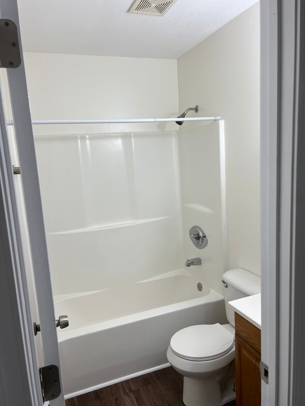 Photo - 800 Lullwater Rd Unit 818