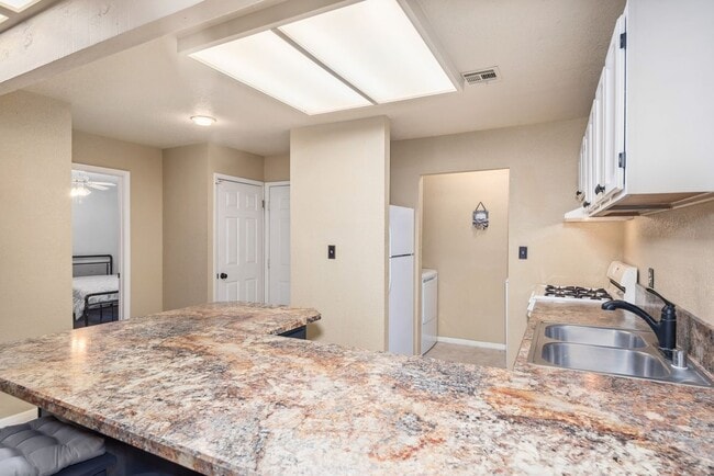 Photo - 1230 Mechem Dr