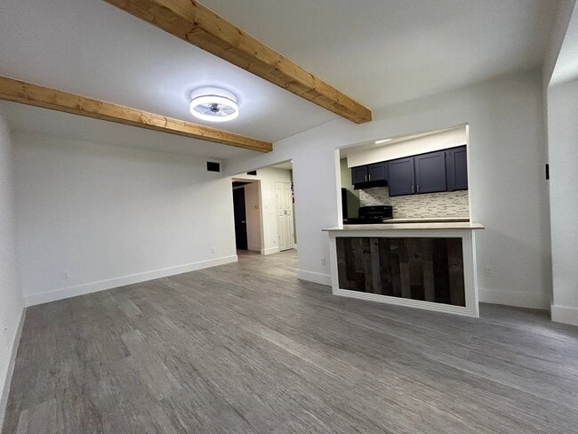 Photo - 1010 S Wayside Dr