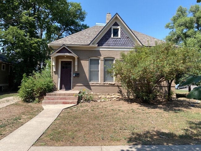 Building Photo - Classic Old Town Fort Collins 2 Bed 2 Bath Home Close to CSU