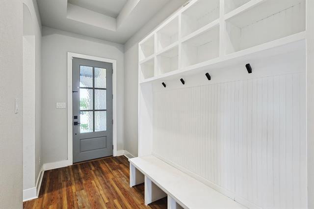 Photo - 1704 Terrace Way