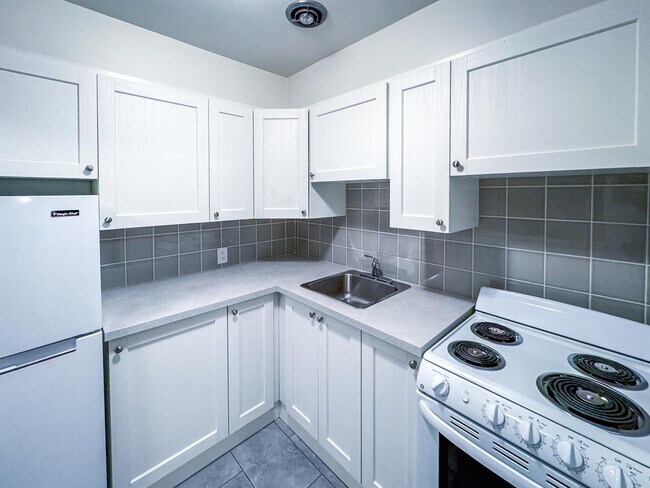 Photo - 1925 Nelson St Unit 104