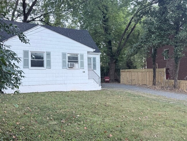 Photo - 114 S Lee St