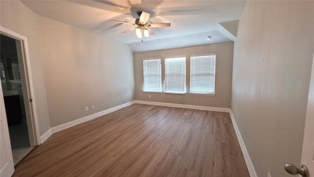 Photo - 2071 Avondown Rd