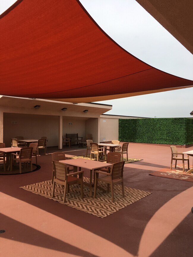 Photo - Skyview Terrace Apartments