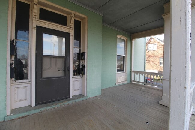 Photo - 1 bed, 1 bath apartment for rent in Downtown Harrisonburg!