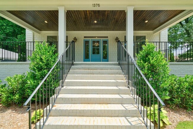 Photo - 1375 Wessyngton Rd NE
