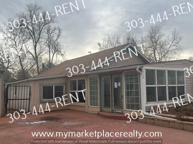 Building Photo - 2 Bedroom & 1 Bathroom Located in Denver! Rental