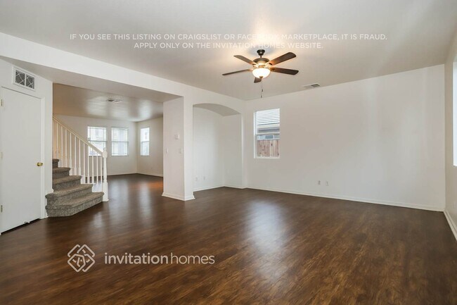 Photo - 865 Devonshire Ln