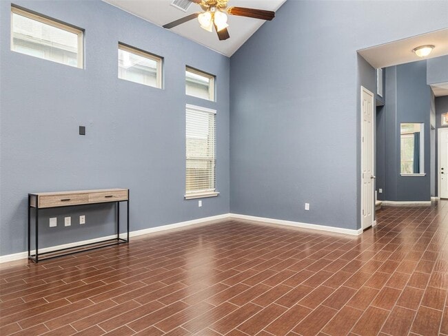 1205 Clearwing Cir