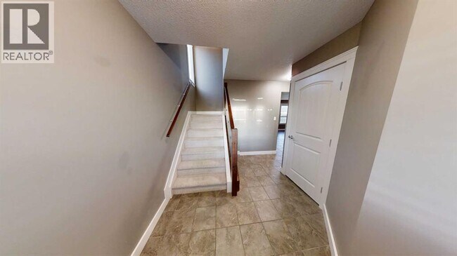 Photo - 12226-1103B 103B St