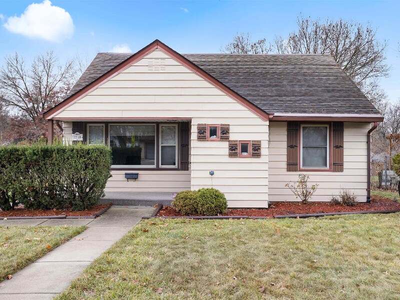 Photo - 2239 Ohio Pkwy