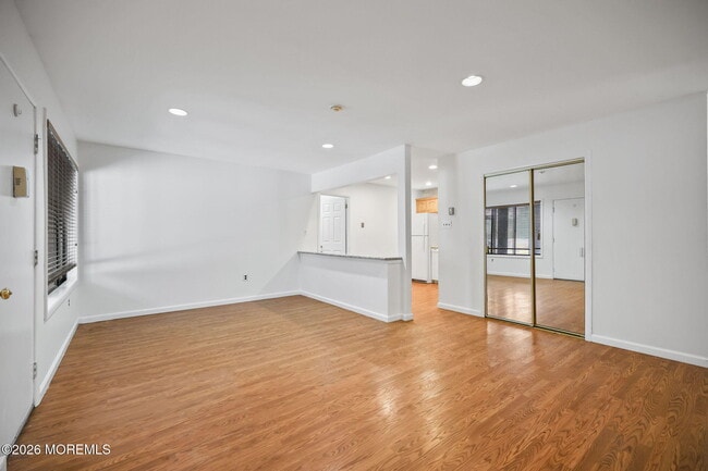 110 Amberly Dr