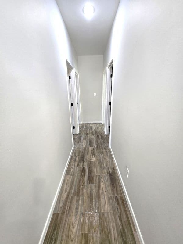 Photo - 913 N Clarence Ave