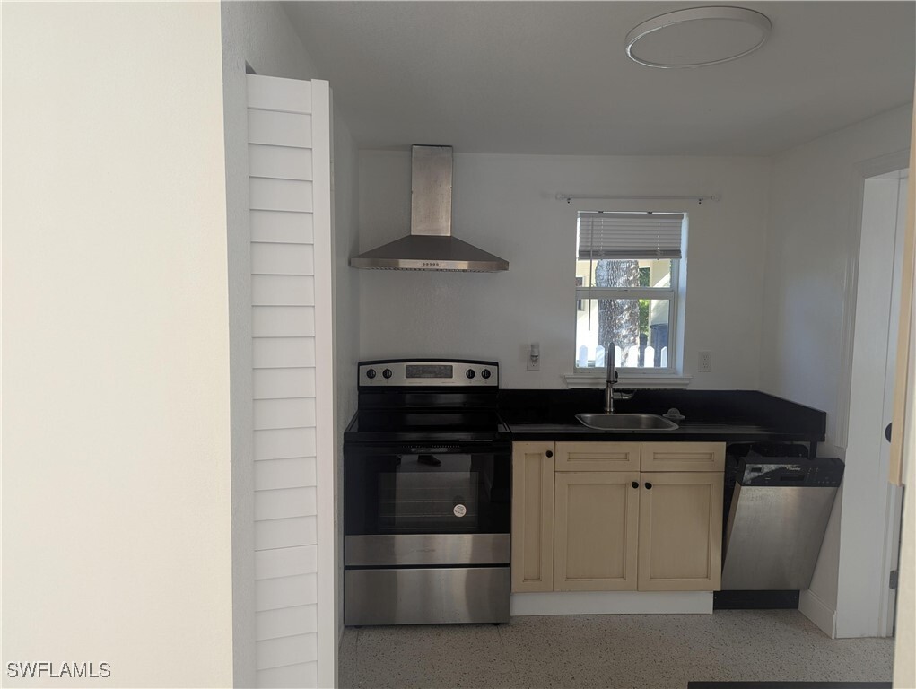 Photo - 178 Evergreen Rd