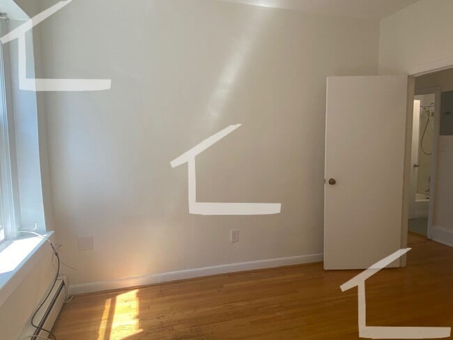 Photo - Unique 'metal-object' in the living room. For you 9/1/26!