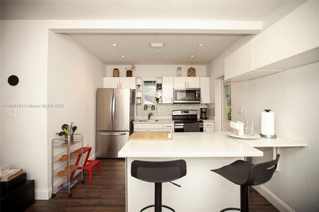 Photo - 1050 NW 46th St